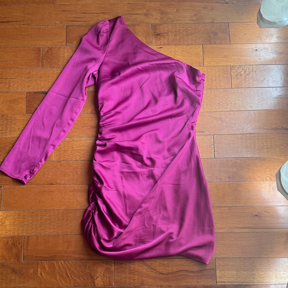Lulu’s One-Shoulder Fuchsia Dress